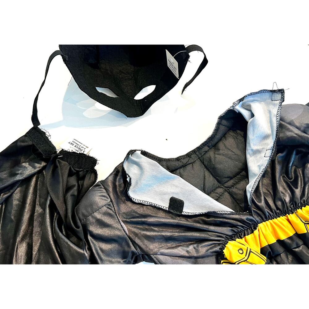 Toddler DC Comics Batman 3pc Costume by Rubies - Size 2T - NWT - Picture 3 of 4